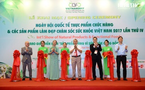 Tưng bừng khai mạc Triển lãm quốc tế TPCN - I3F Việt Nam 2017