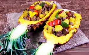 Món ngon đầu tuần: Thịt bò xào dứa thơm mềm bắt mắt