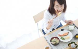 7 bí quyết ăn uống giúp phụ nữ Nhật thon thả và trẻ lâu hơn