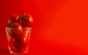 Màu đỏ tác động tới sức khỏe như thế nào?