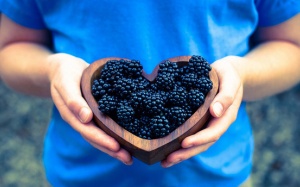 Nên ăn những thực phẩm màu tím và xanh lam này