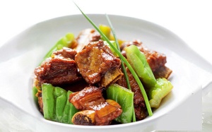 Ngon và lạ: Sườn lợn om mướp đắng