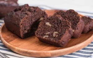 Làm bánh chocolate chuối cho bữa sáng đủ chất