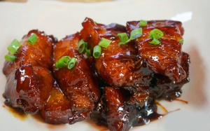 Thịt ba chỉ kho trà Phổ Nhĩ