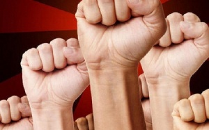 Cách nắm tay tiết lộ điều gì về bạn?