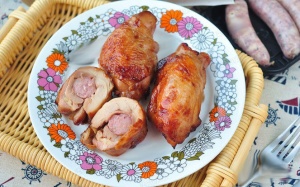 Gà cuộn xúc xích ngon miễn chê