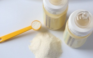 Thu hồi 4 loại sữa dùng cho trẻ nhỏ không đảm bảo an toàn