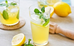 4 loại nước giúp loại bỏ sỏi mật tự nhiên