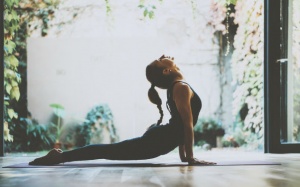 Gifographic: 10 bài tập yoga tăng cường miễn dịch, phòng ngừa bệnh tật