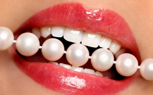 Làm trắng răng bằng 9 cách tự nhiên an toàn ngay tại nhà