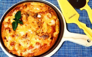 Cuối tuần, cùng bé yêu vào bếp làm pizza tôm ngon khó cưỡng