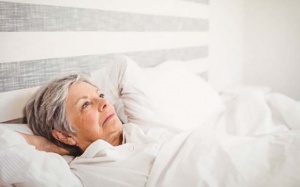 6 lý do khiến người cao tuổi bị mất ngủ