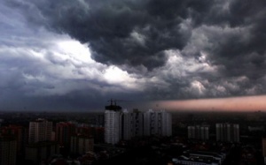 Bắc Bộ mưa dông từ tối nay đến hết 31/8