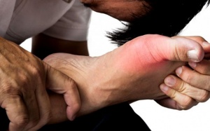 Mắc gout, thoái hóa khớp gối nên ăn gì?