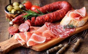 Ăn thịt đỏ và thịt trắng đều tăng nguy cơ bị đái tháo đường