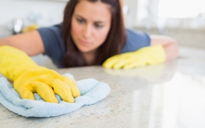 Chăm vệ sinh nhà bằng thuốc tẩy - càng dễ chết vì bệnh phổi tắc nghẽn