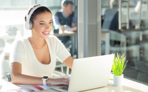 Nghe nhạc gì khi làm việc để tăng tập trung và hiệu quả?