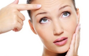 5 cách đơn giản giúp xóa nếp nhăn trên trán hiệu quả