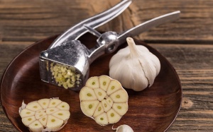 Ăn tỏi và hành bổ máu, nhưng phải nấu thế nào?