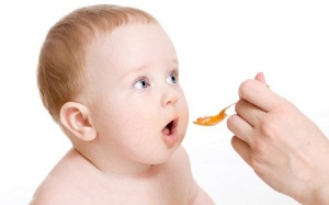 Cho trẻ sơ sinh ăn mật ong có thể gây tử vong