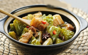 Đầu tuần đổi món làm thịt kho mướp đắng