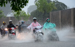 Mưa gió bao trùm cả nước vào ngày mai