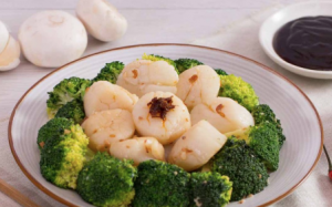 Sò điệp xào súp lơ xanh vừa ngon, vừa đẹp mắt