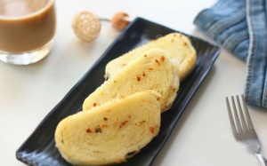 Món ăn sáng: Bánh bao chiên bơ tỏi ngon như ngoài hàng