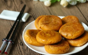 Bánh nếp bí ngô nhân đậu đỏ siêu ngon