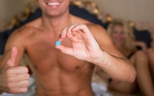 Dùng thuốc điều trị rối loạn cương dương cần lưu ý gì?