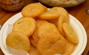 Bánh nếp chuối rán giòn ăn mãi không chán