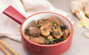 Món ngon ngày lạnh: Hàu sữa chiên sốt hành gừng