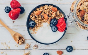 Ai cũng cần biết: Nên, không nên ăn gì trong và sau khi uống thuốc kháng sinh?