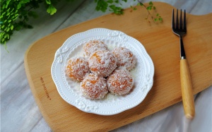 Ăn vặt ngon với bánh nếp bí đỏ thơm dẻo, ngọt bùi