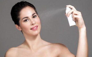 Đẹp da, sạch mụn bằng tinh dầu khuynh diệp