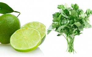 'Sinh tố' nước chanh và rau mùi giúp giảm cholesterol