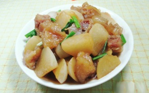  Món củ cải kho gân bò cho ngày đông lạnh giá