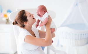 5 thắc mắc thường gặp của mẹ trong ngày đầu sau sinh 