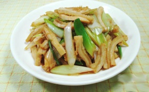 Sách bò xào tỏi tây đổi vị cho ngày cuối tuần