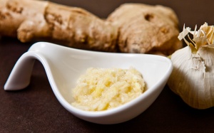 Muốn tăng cường sức khỏe trong mùa lạnh: Đừng quên gừng và tỏi