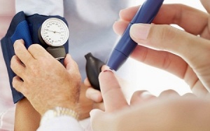 Người bệnh đái tháo đường có thể ăn kẹo không đường?