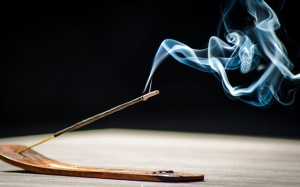 Khói hương, khói nhang có hại cho sức khỏe như thế nào?