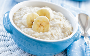 Chuối + yến mạch: Bảo vệ trái tim, tốt cho tiêu hóa