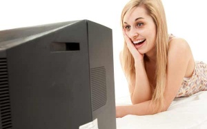 Thường xuyên xem tivi làm tăng nguy cơ mắc bệnh này!