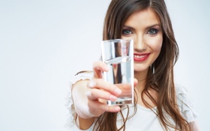 Điều gì xảy ra khi bạn lười uống nước vào mùa Đông?