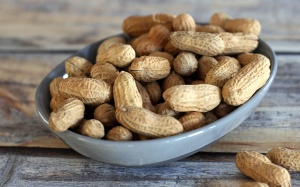 Vì sao nên ăn đậu phộng (lạc) vào mùa Đông?