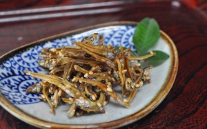 Món Nhật ngon: Cá mòi khô rim xì dầu