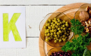 Ăn nhiều thực phẩm giàu vitamin K để phòng ung thư, bảo vệ xương khớp