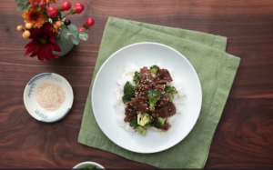 Món thịt bò xào súp lơ xanh cho ngày đầu tuần