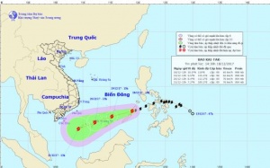Biển Đông đón bão số 15